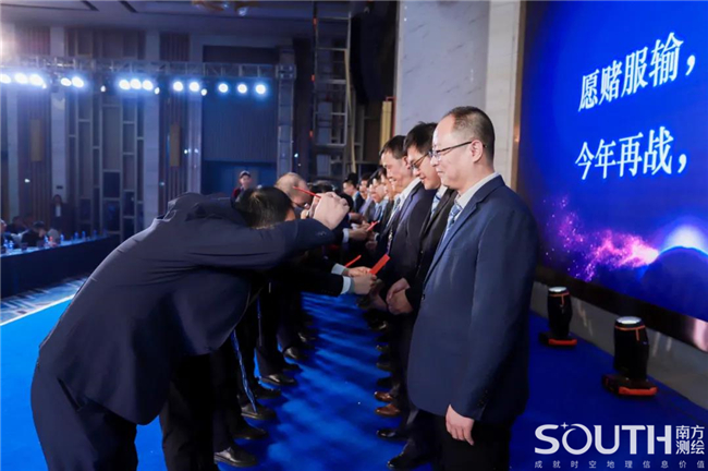 球客岛-专业足球角逐直播实时足球比分数据分析平台