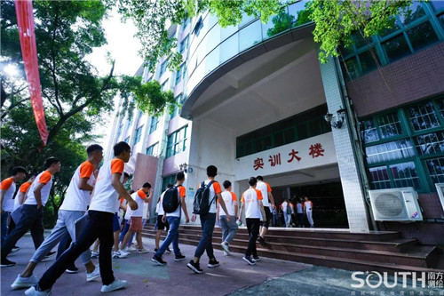 球客岛-专业足球角逐直播实时足球比分数据分析平台