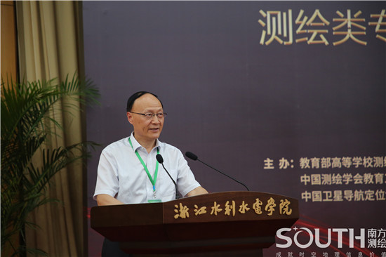 球客岛-专业足球角逐直播实时足球比分数据分析平台